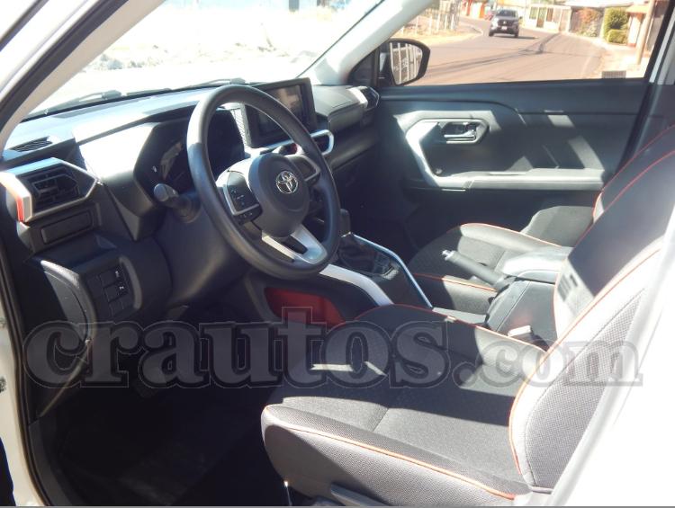 Toyota Raize E 2024 4