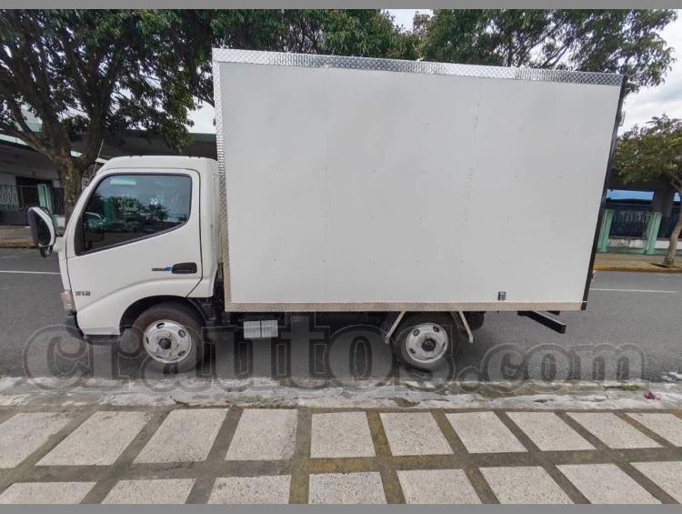 Hino Dutro 300 Serie 512 2020 5